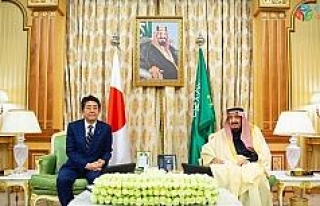 Japonya Başbakanı Abe, Suudi Kralı Selman ile görüştü
