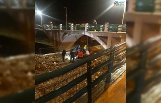 Sinop’ta bir vatandaş köprüye asılı halde bulundu