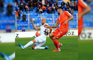 TFF 1. Lig: Adanaspor: 0 - Akhisaspor: 0 (İlk yarı...