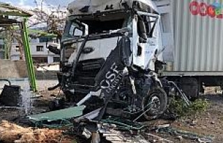 İskenderun’da feci kaza: 5 ölü, 23 yaralı