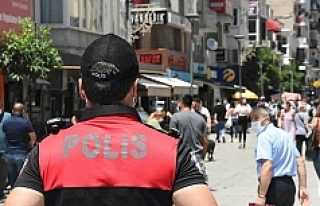 İzmir'de maske kuralına uymayanlara ceza yağdı!