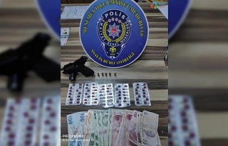 İzmir’de gasp şüphelileri polise yakalandı:...