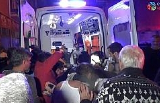 İzmir’de yangın: 1’i ağır 2 yaralı