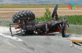 Denizli Baklan’da otomobil ile traktör çarpıştı!