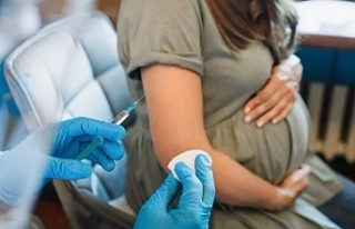 Hamilelerin aşı olması iki kat önemli!
