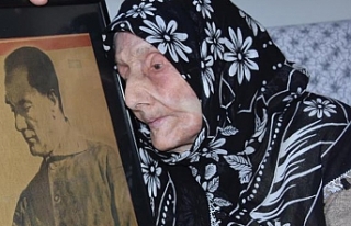 104 yaşındaki Atiye Teyze gözyaşlarıyla 10 Kasım'ı...
