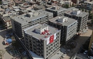 İzmir'de deprem konutları teslim için gün...