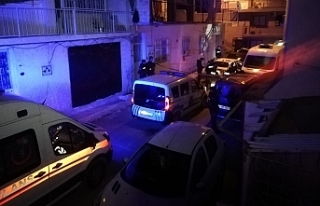 İzmir’de otomobil içinde erkek cesedi bulundu
