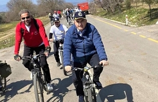 Başkan Doğruer bisiklet turuna katıldı