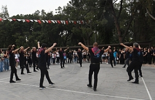 Bornova’da Dünya Dans Günü kutlandı