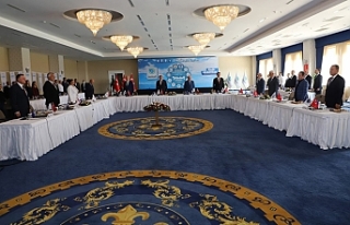 CHP'li 11 başkan buluştu: Soyer'den 'İktisat...