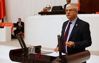 CHP'li Beko, Soyer'i eleştiren AK Parti...