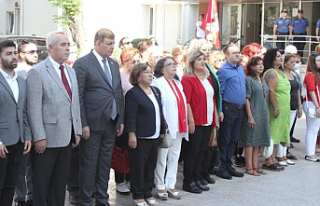 Karşıyaka'da 9 Eylül törenlerle kutlandı
