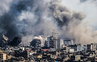 İsrail bahanelerle Gazze'ye insani yardım girişlerine...