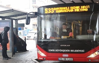 İzmir Şehir Hastanesine ulaşım sorunu sürüyor