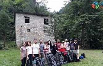 RTEÜ öğrencileri Doğa ve Kitap Projesi kapsamında kamp gerçekleştirdi