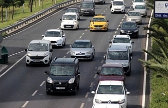 İzmir'de trafiğe kayıtlı araç sayısı yüzde 15 arttı