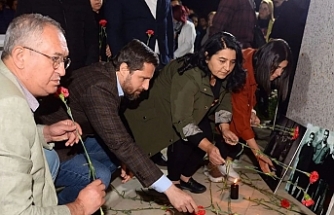 CHP İzmir'den 'Üç Fidan' için duygu dolu anma