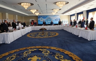 CHP'li 11 başkan buluştu: Soyer'den 'İktisat Kongresi' sunumu