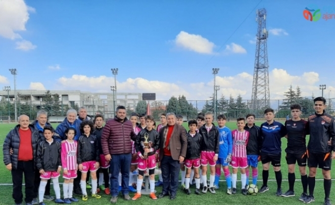 Isparta U-14 Liginde Şampiyon IYAŞ Gençlikspor