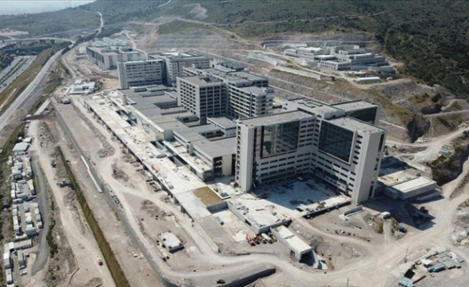 CHP'li Arslan’dan ‘Şehir Hastanesi’ tepkisi: İsraf ve şatafattan vazgeçin
