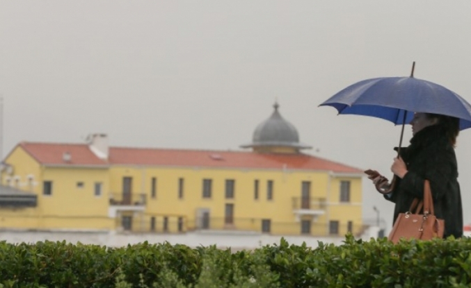 İzmirliler dikkat! Şemsiyesiz çıkmayın